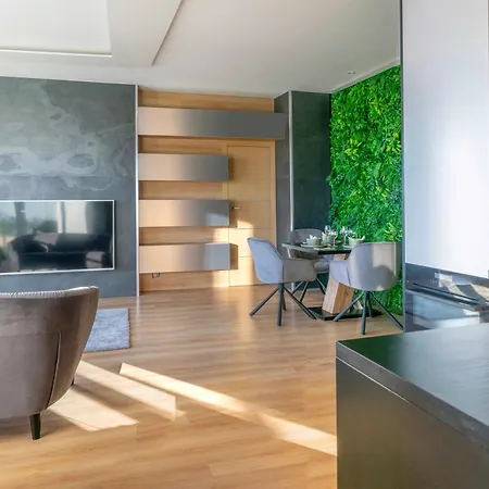 Dunapartman Budapest